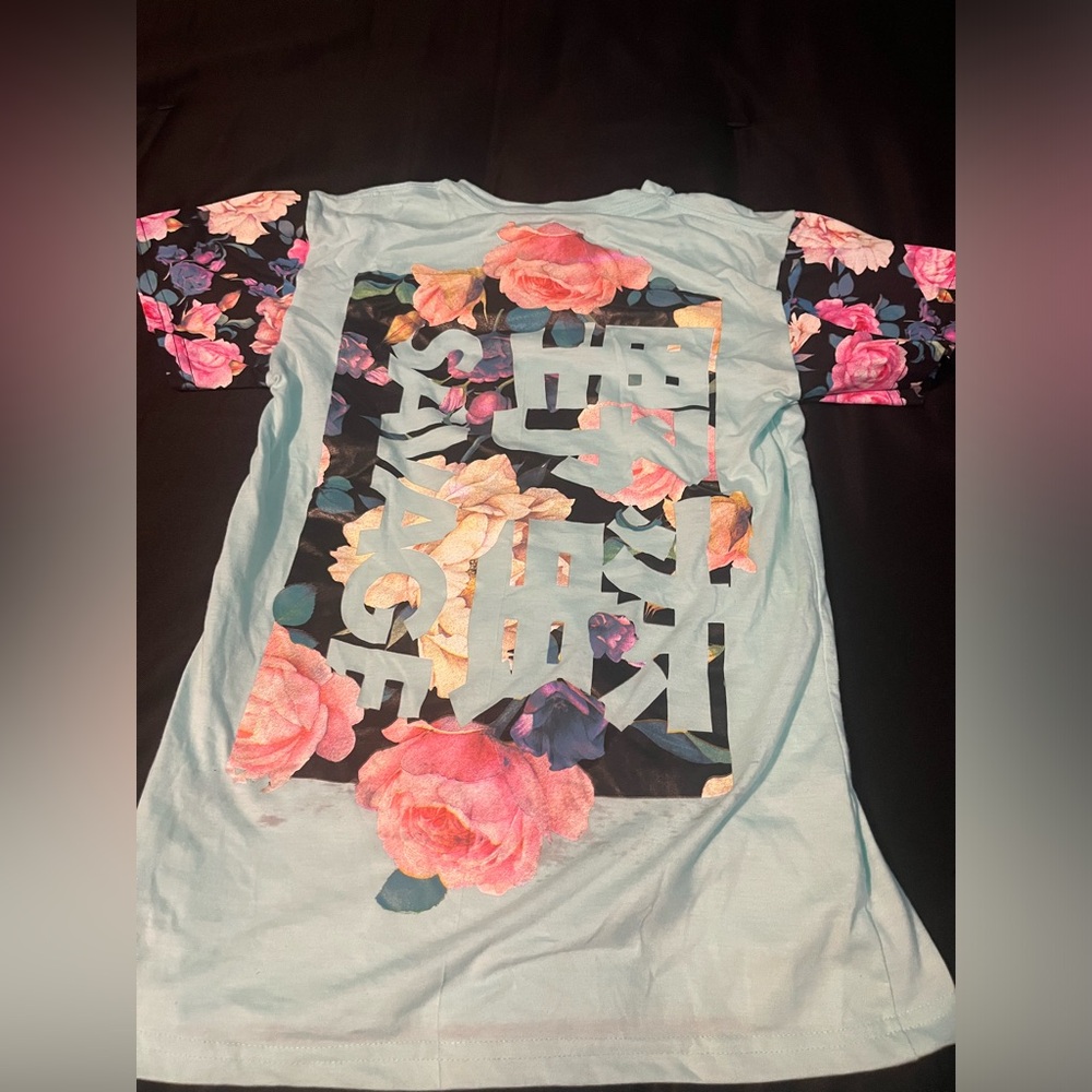 Graphic tee